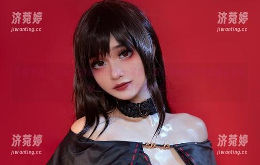 Azami 不得不说,Azami的Leviathan写真,图片里的水下气氛简直太迷幻了,不知道在想什么...