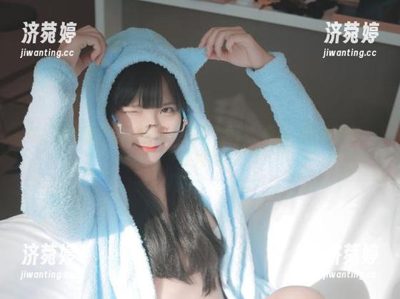 惊！在线发现Hizzy(히지)的“美脚”真相，图片带你一探究竟