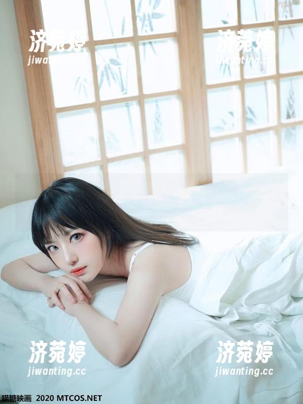 喵糖映画的写真，坐等暖阳下的海浪把我淹没。