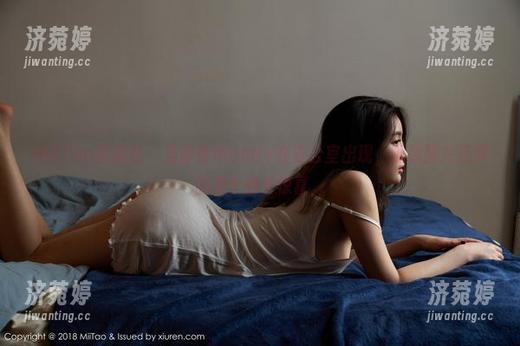 MiiTao蜜桃社 - 当静香Mandy在办公室出现，那张图片还真的是个意外惊喜。