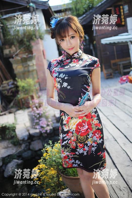 MyGirl美媛馆-Carina梦绮 MyGirl美媛馆 - Carina梦绮的办公室时光,最新图库搬家,搬了颗星星回来!