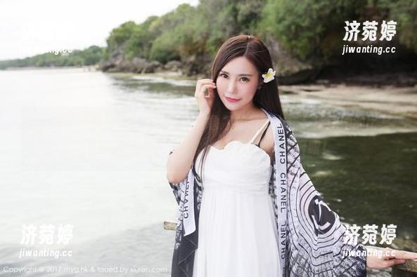 MyGirl美媛馆 - Manuela玛鲁娜的最新力作，感觉她的比基尼真是辣得不同寻常，美得让人移不开眼！