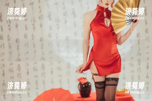 准备下载Natsuko夏夏子的白色写真集？小心你的内心OS承受不住