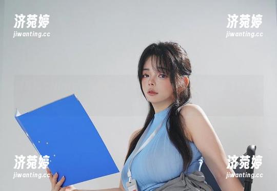 说真的，NinJa阿寨寨的女王全集值得下载，灵魂都要被她撩动啦。