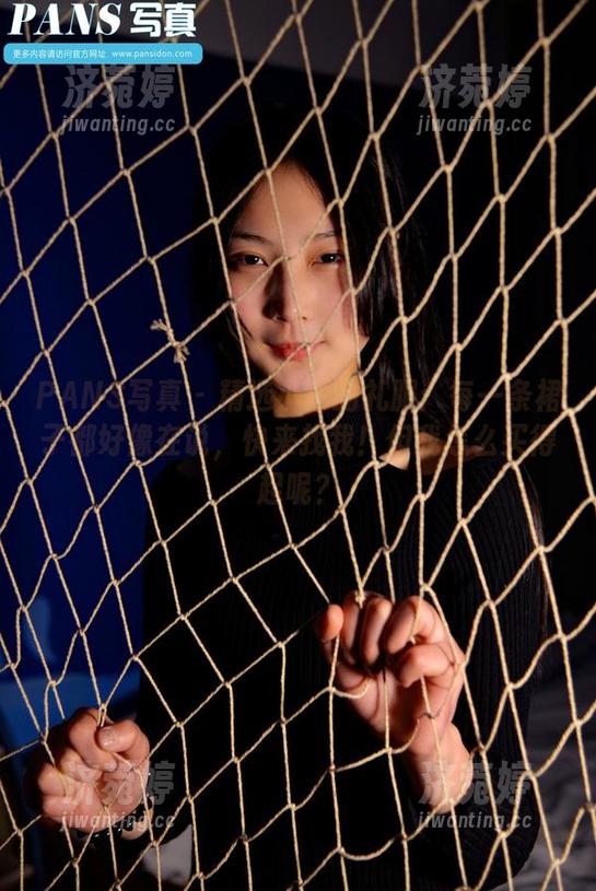 PANS写真-小彤 PANS写真 - 精选小彤的礼服:每一条裙子都好像在说,快来找我!但我怎么买得起呢?