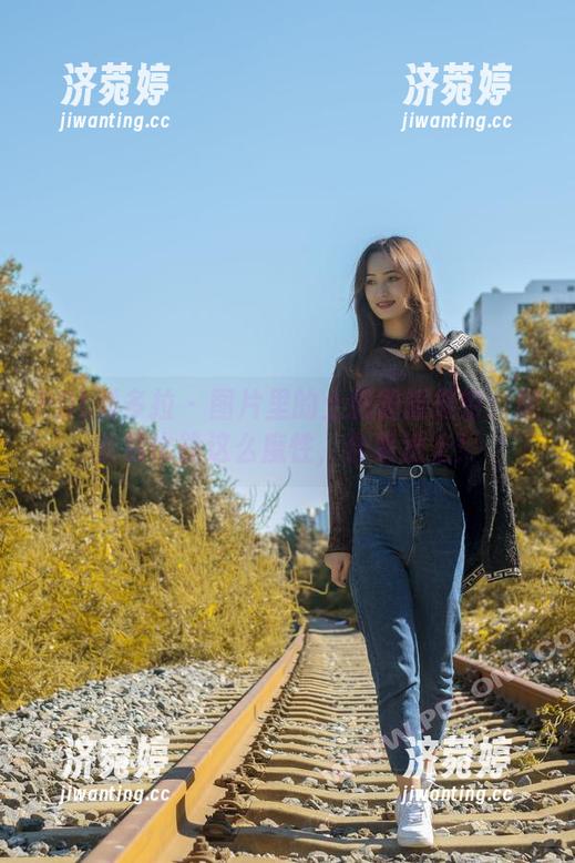 PDL潘多拉 - 图片里的土肥圆矮挫穷：职业装也能这么魔性，合集送上！
