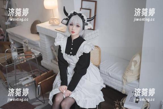 Rioko凉凉子 要不要变身Rioko凉凉子的白色cos?下载即可,绝不后悔!