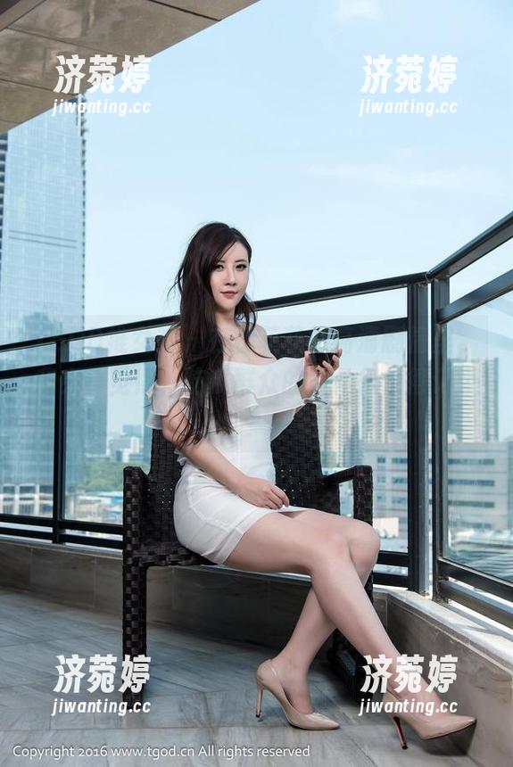 TGOD推女神 - 在穆菲菲的高清剧情里，我突然觉得，吃瓜群众的日常很值得记录！