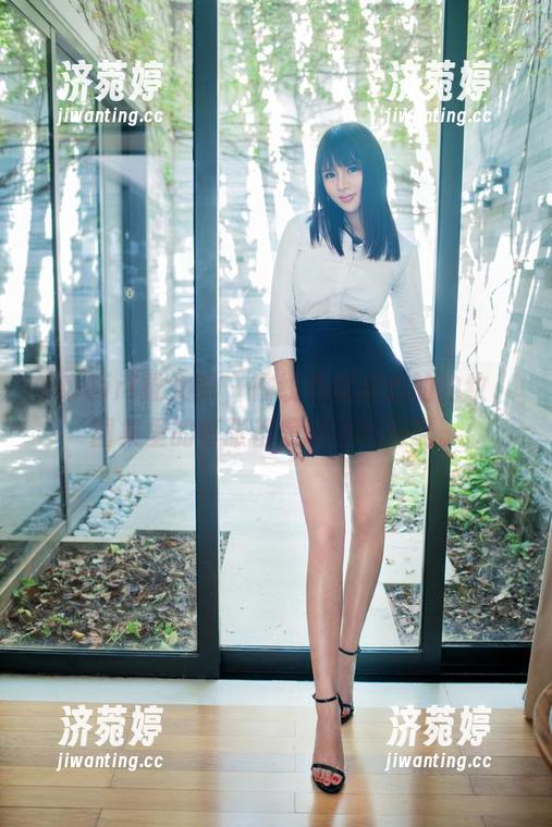 TuiGirl推女郎-何奕恋 TuiGirl推女郎 - 在线看何奕恋的豹纹,图集里的每张都是意外的搭配。