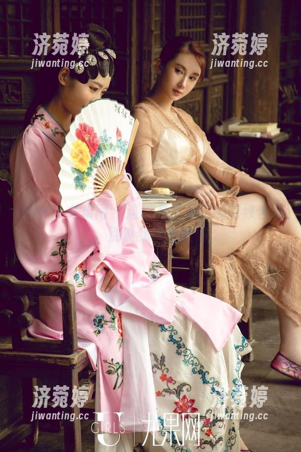 UGirls尤果网 - 这就是李思宁的豹纹合集，别说我没提醒你