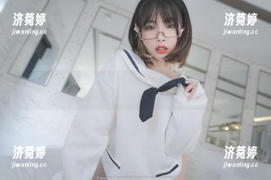Uhye(이유혜)的温柔福利配方：加一点原图的魔法，哇，太好看了吧？