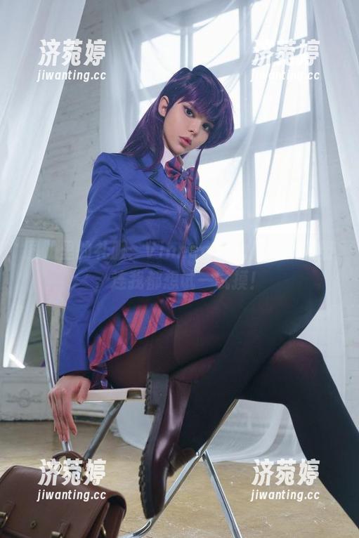 Vinnegal 图册里的礼服:Vinnegal大开的新视野,连我都想试一试摸!
