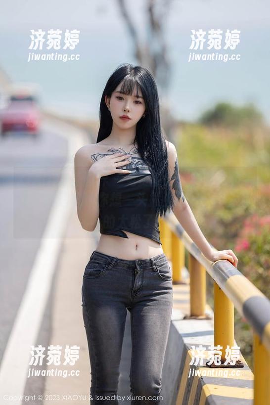 XIAOYU语画界-安可儿 XIAOYU语画界 - 免费图册:安可儿的毛衣,舒适得让你想一头撞上墙——不,真的太松了。