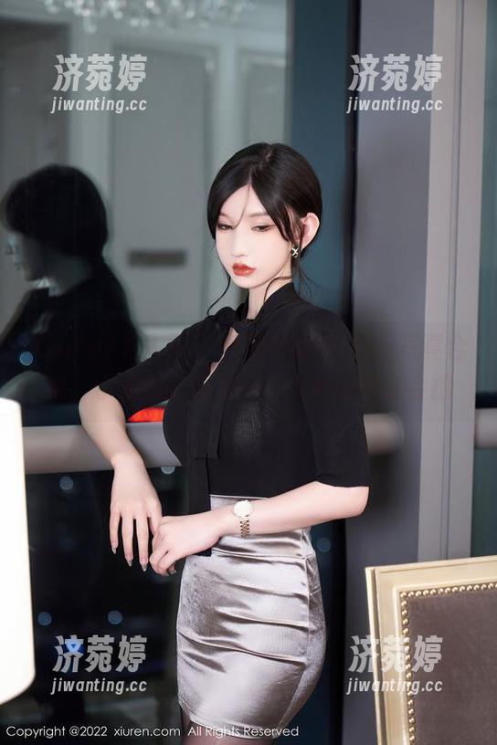 Xiuren秀人网-丹妮Danny Xiuren秀人网 - 学姐丹妮Danny写真合集:学业和美丽兼得,竟然还这么会拍