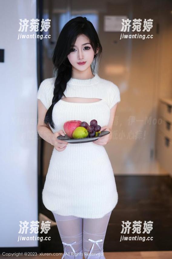 Xiuren秀人网-伊一Moon Xiuren秀人网 - 短裤vs高清,伊一Moon的亲密接触,来吧,壁纸小心痒!