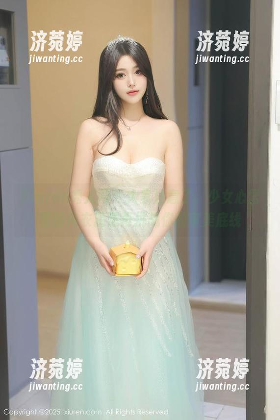 Xiuren秀人网-少女心雪雪 Xiuren秀人网 - 大家注意了,少女心雪雪的内衣精选再挑战你的审美底线