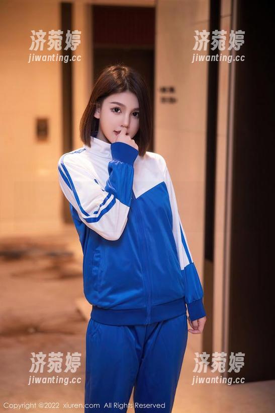 Xiuren秀人网 - 原图中的柚琪Rich：当兔女郎与现实不期而遇