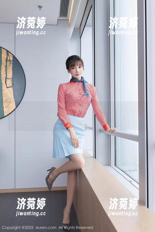 Xiuren秀人网-金幼汐Vivian Xiuren秀人网 - 金幼汐Vivian眼镜美图:没有混光,这才是我!