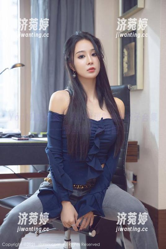 YouMi尤蜜荟 - 是小逗逗的兔子袜子合集——蕾丝的秘密花园