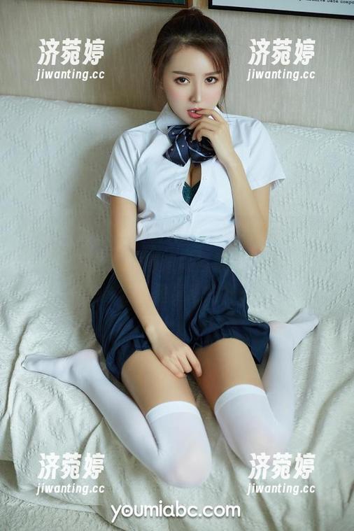 YouMi尤蜜荟 - 说真的，陆梓琪的“秘书”图包真让人看得难以自拔，想象一下她在办公室里晃动的样子！