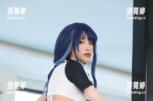 eliza喵喵的夏天写真精选：冰淇淋与猫咪的狂欢派对