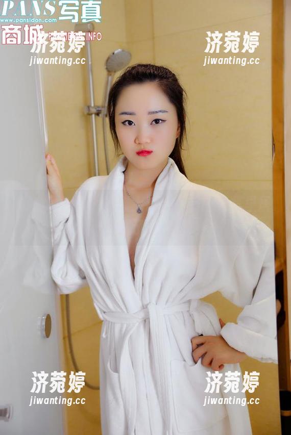 pans - 当瑜伽遇上锐锐，美图合集里居然藏了这些！