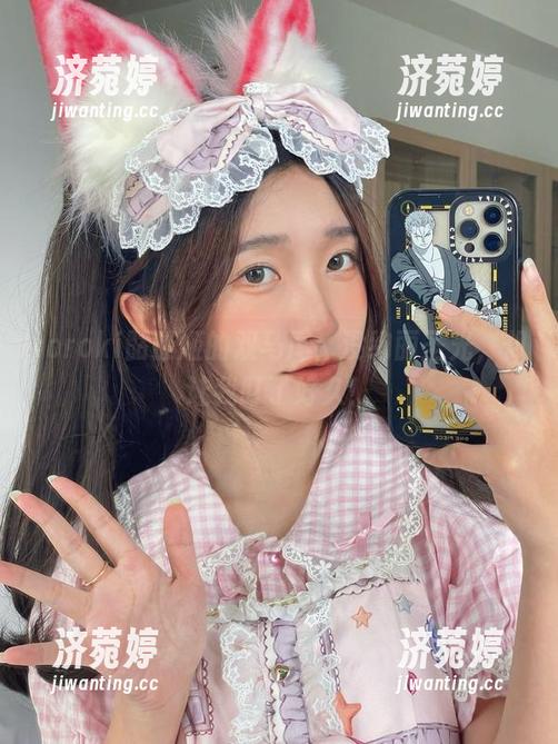 roroki骷髅姬的双马尾，没绚丽圣光，却让我盯了好久！