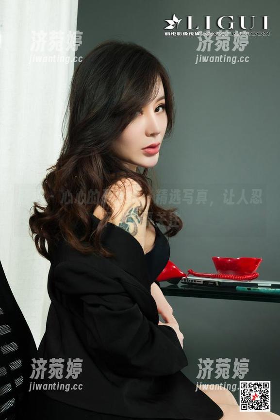 丽柜 - 心心的死库水：精选写真，让人忍不住想要关注