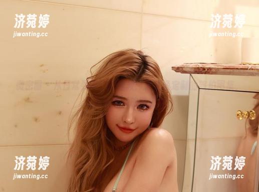 于芷晴 微密圈 - 从日常到旅行的拯救:于芷晴定制的旅拍图集,适合所有‘旅游灾难’