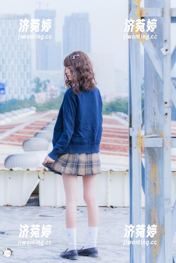 兔玩映画 - 当黑丝学妹遇上五更百鬼，在线图集中的“平常”有多不寻常？