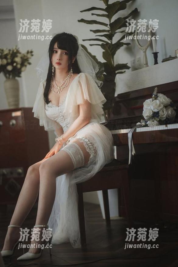 凉凉子rioko 凉凉子rioko把格奈森瑙装进这些照片里,果然别有一番风味