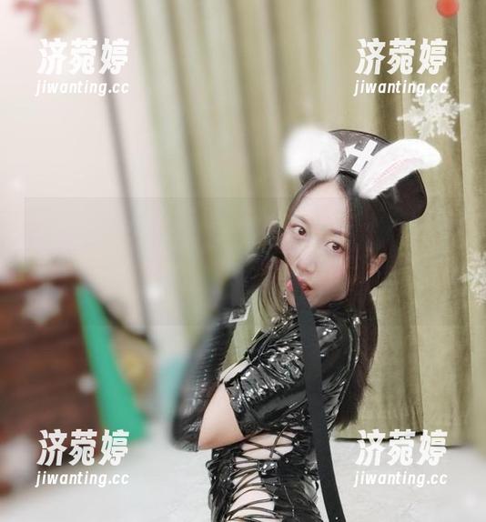 小玉吃果冻 微密圈 - 小玉吃果冻和她的和服奇遇——画面中的情绪,你愿意在精选写真里打个滞留吗?