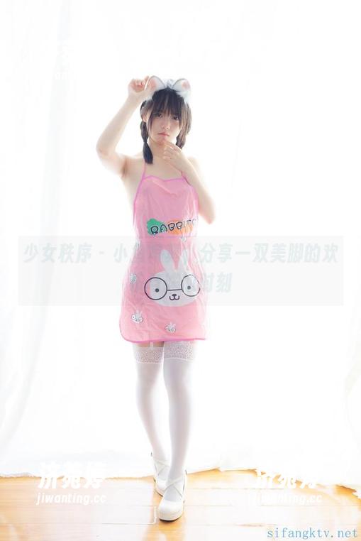 少女秩序 - 小鱼写真，分享一双美脚的欢乐与尴尬时刻