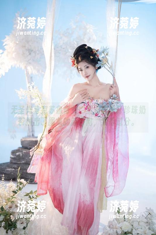 星澜想来杯珍珠奶茶 无圣光与克苏鲁修女:星澜想来杯珍珠奶茶拼出了图集的新方向,狠得过分。
