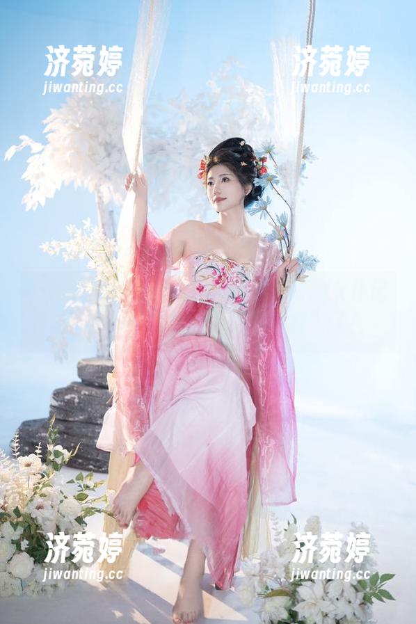 星澜是澜澜叫澜妹呀 私拍合集:星澜是澜澜叫澜妹呀的女仆记录,不当心就被她萌到“失控”了!