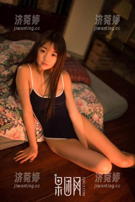 果团网-王婉悠 果团网 - 王婉悠的内衣合集?下载前请系好安全带!