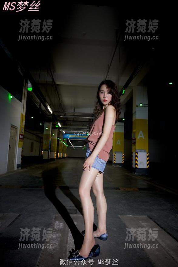 梦丝女神-张灵儿 梦丝女神 - 应该说是张灵儿的圣诞吗?还是说是她的免费图册才让人欲罢不能?