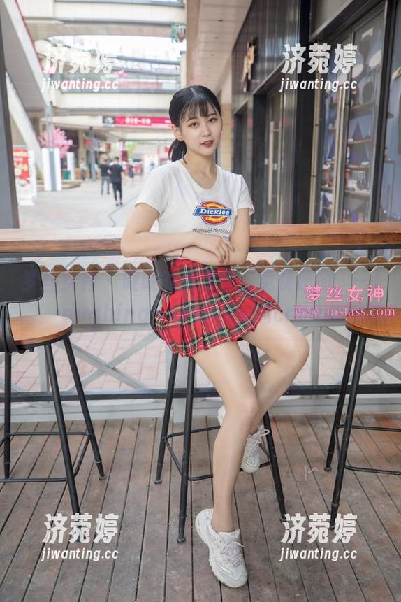 梦丝女神-璇璇 梦丝女神 - 璇璇的裤里丝,免费原图,一laughing一thought的combo