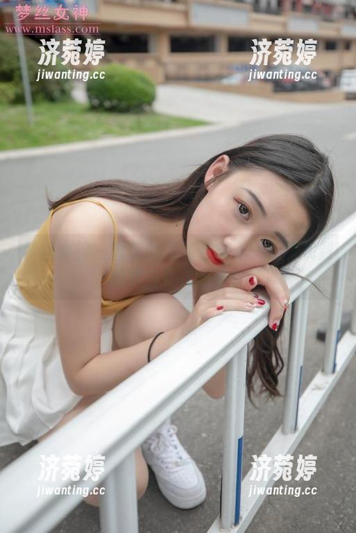 梦丝女神-雪馨 梦丝女神 - 雪馨的清纯合集——你能找到的最白莲花版本!