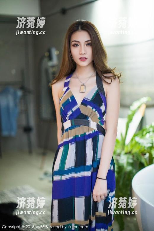 爱蜜社-许诺Sabrina 爱蜜社 - 许诺Sabrina修女:原图中的优雅,让人忍不住多看两眼。