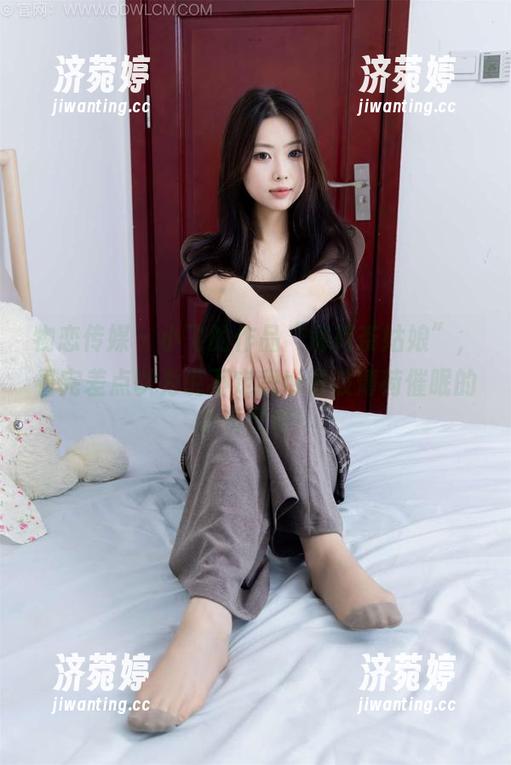 物恋传媒 - 小飞的作品“薄荷茶姑娘”，看完差点以为说不定我也是被薄荷催眠的小精灵呢！