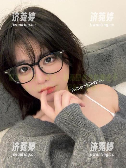 眼酱大魔王w 眼酱大魔王w来袭,油亮图库里的那些不为人知的瞬间,记得下载哦!