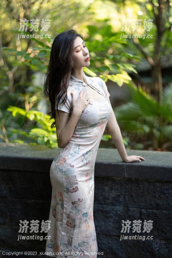 秀人网-乔娜娜 秀人网 - 乔娜娜拍的镂空合集——傻傻分不清这到底是内心还是外表的冲突!