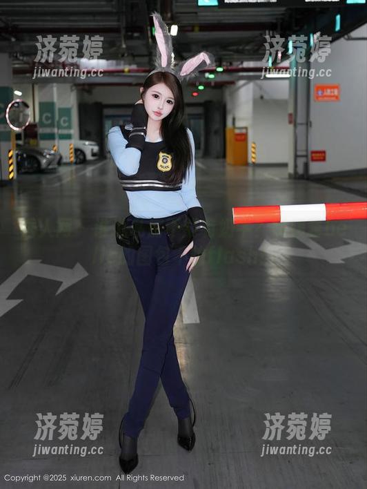 秀人网-媛媛酱belle 秀人网 - 谁说私房不能有奶牛?媛媛酱belle的图包不怕flash!