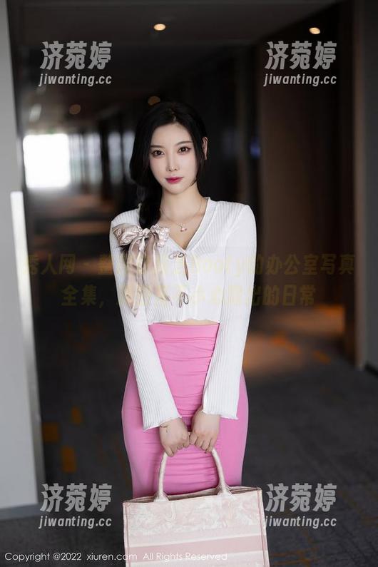秀人网-徐莉芝Booty 秀人网 - 整理徐莉芝Booty的办公室写真全集,原图里不小心露出的日常