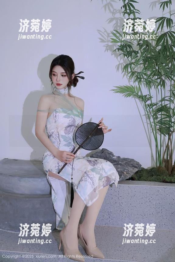 秀人网 - 作品中的校服：李梓熙带你重温高中日常