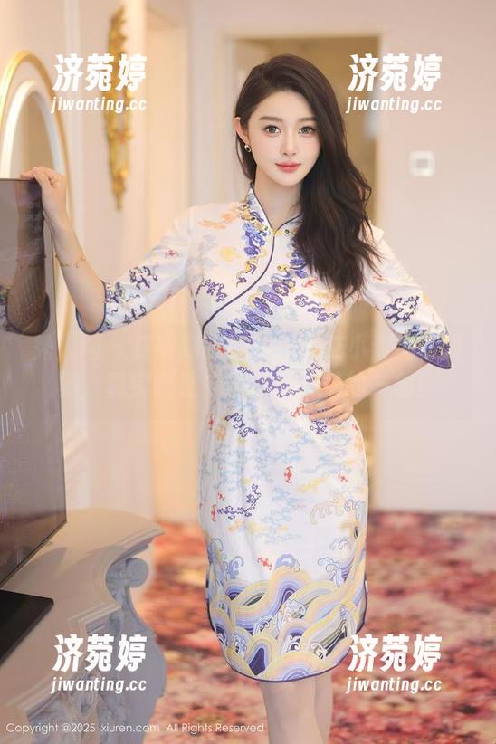 秀人网-艾小青 秀人网 - 打破高跟鞋限界:艾小青的写真集,真实到让你不敢穿新鞋的一刻!