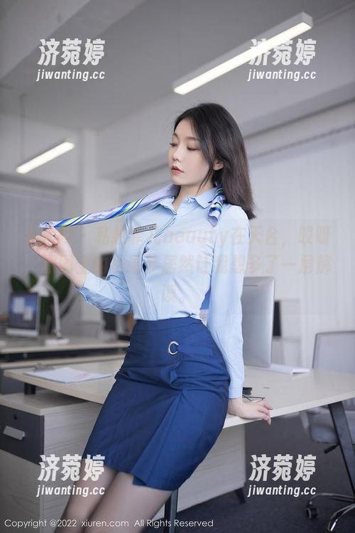 秀人网-菲儿beauty 秀人网 - 私拍菲儿beauty在天台,哎呀,原图上的小细节居然让我想多了一层解读。