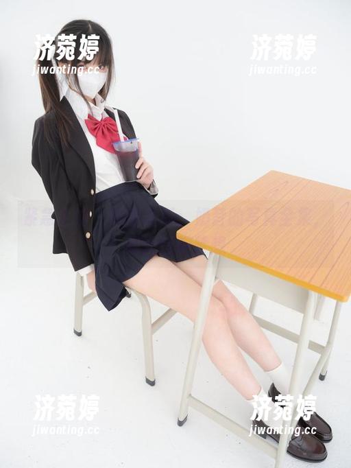 紧急企划-奶昔 紧急企划 - 懒散圣诞:奶昔的写真全集,喝奶昔聊梦想