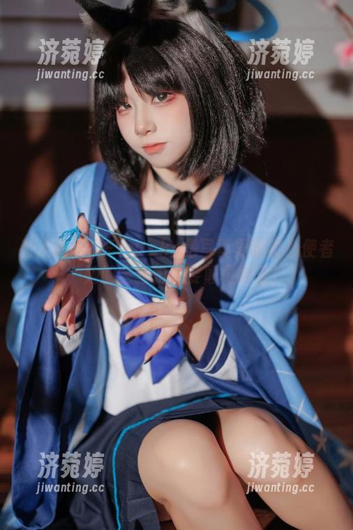 纸悦Etsu_ko 有人说纸悦Etsu_ko是写真界的甜心使者,她的全集怕是要颠覆味蕾!